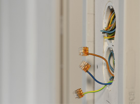 Come si usano i morsetti elettrici a doppia molla HelaCon Plus Mini