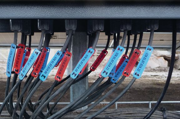 Targhette di identificazione per cavi resistenti ai raggi UV