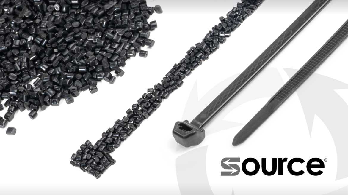 Immagine che mostra un materiale plastico sostenibile e una fascetta per cavi realizzata con esso