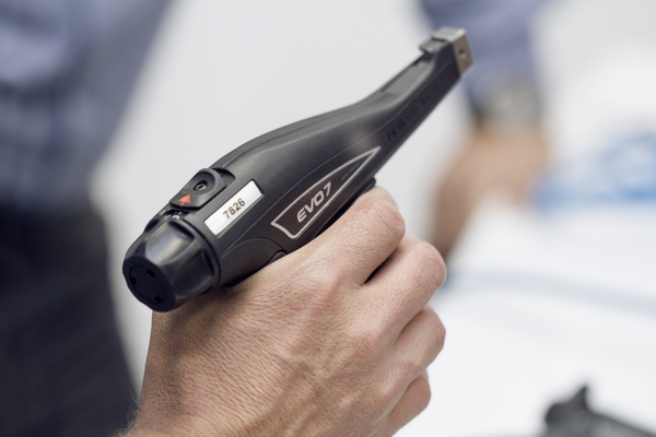 Utensile manuale con corpo in plastica EVO7