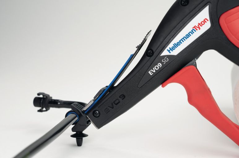 Le fascette Soft Grip possono essere tensionate e tagliate con l'utensile EVO9 SG
