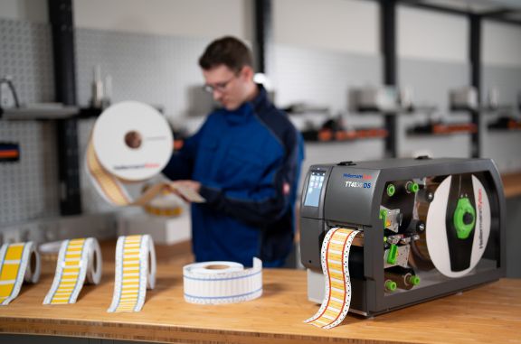 Stampante a trasferimento termico TT4030DS