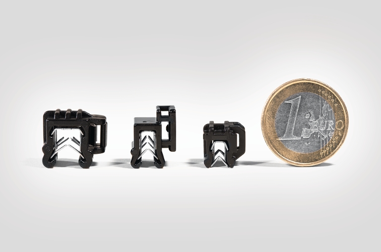 La nostra più piccola Edge clip è il 30% più piccola rispetto agli altri supporti per fascette di cablaggio
