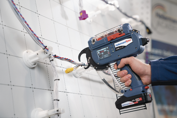 Attrezzi per l’installazione e l’automazione del cablaggio